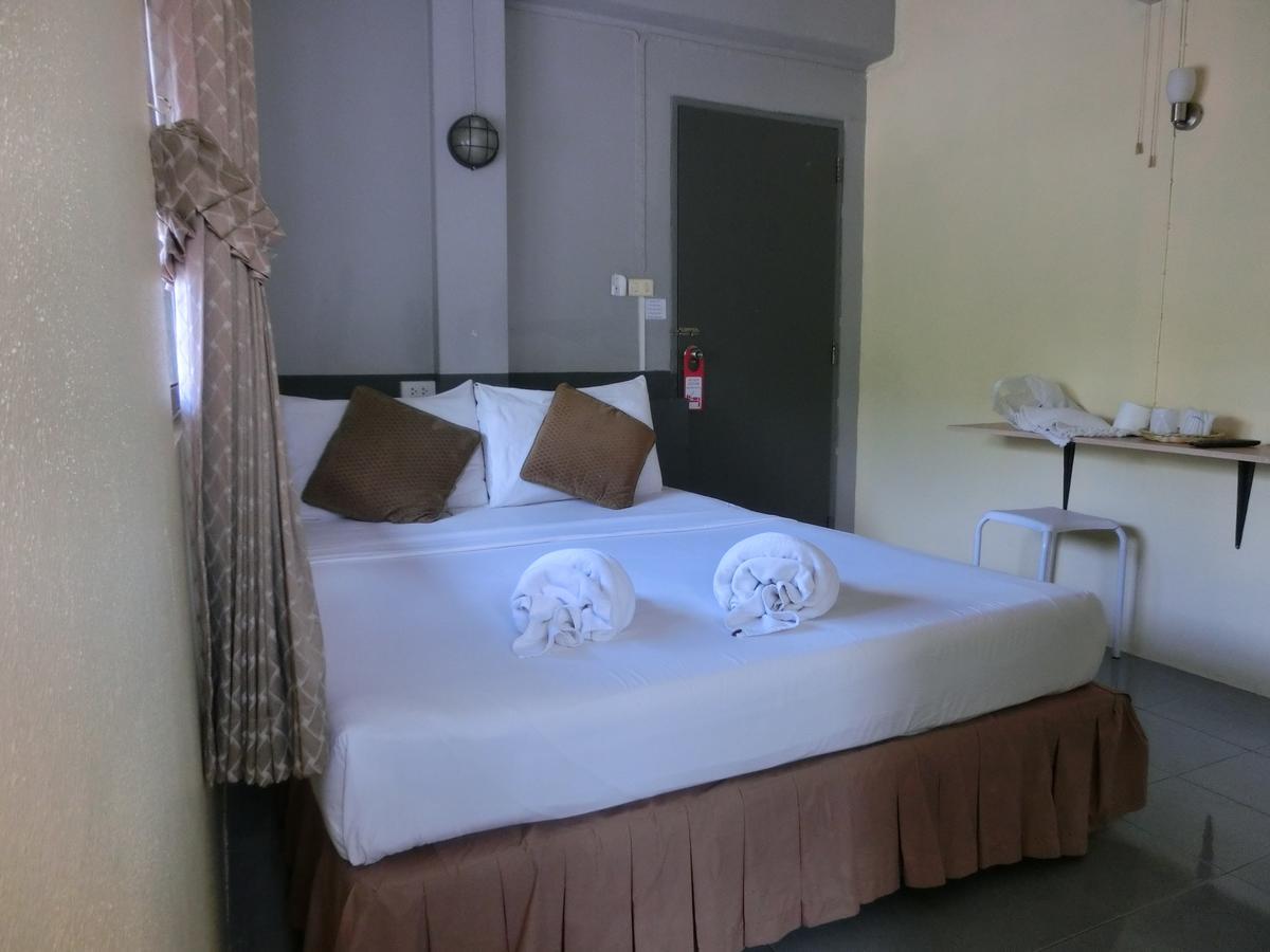 Rooms@Krabi Guesthouse Exteriör bild